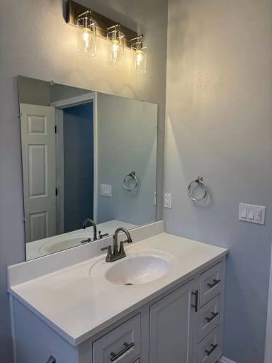 Main picture of 1015 Bennington St