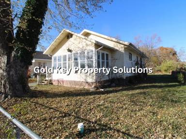 Main picture of 1640 W 18th St
