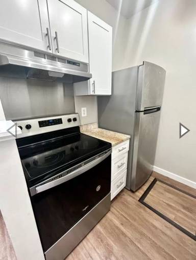 Main picture of 506 W Franklin St
