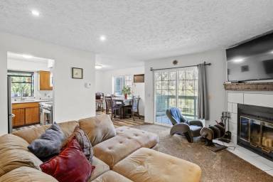 Main picture of 113 S Neyland Ave