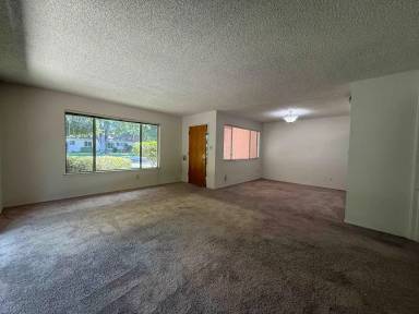Main picture of 5473 Carlson Dr