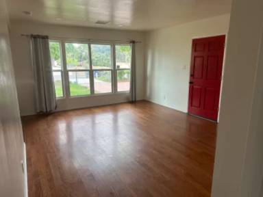 Main picture of 5958 Clifton Blvd