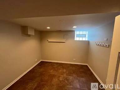 Main picture of 7131 S Yates Blvd