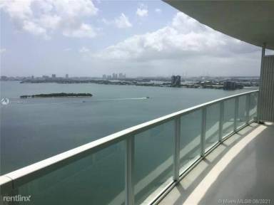 Main picture of Onyx On the Bay