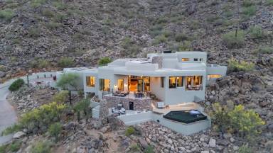 Main picture of 5810 E Cholla Ln