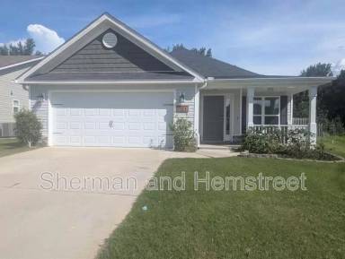 Main picture of 751 Fordham Rd