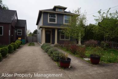 Main picture of 2501 SE 70th Ave