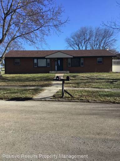 Main picture of 4610 Yale Dr