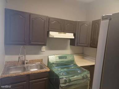 Main picture of 710 N Fulton Ave