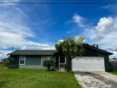 Main picture of 1719 NW 18th Ter