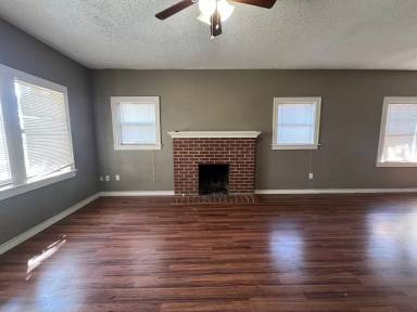 Main picture of 2208 18th St