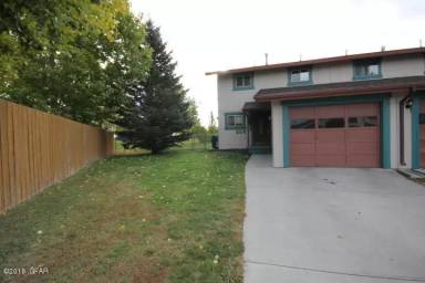 Main picture of 605 Willow Creek Ct