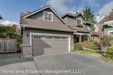 Main picture of 15916 NE 95th Way