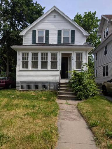 Main picture of 140 Lehigh Ave