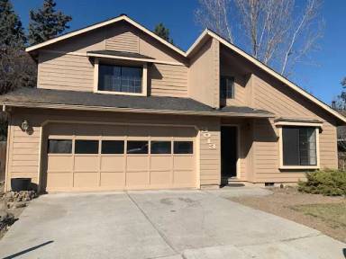 Main picture of 3013 NE Rock Chuck Dr