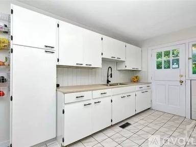 Main picture of 3072 Staysail St