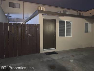 Main picture of 4209 1/2 W 147th St