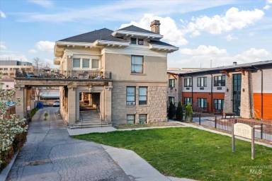 Main picture of 141 E Warm Springs Ave