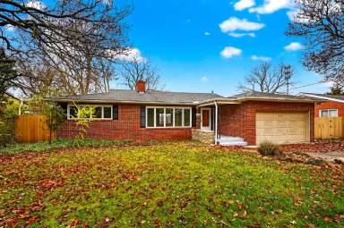 Main picture of 3637 Sunset Dr