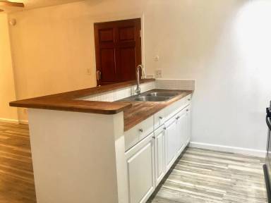Main picture of California Place