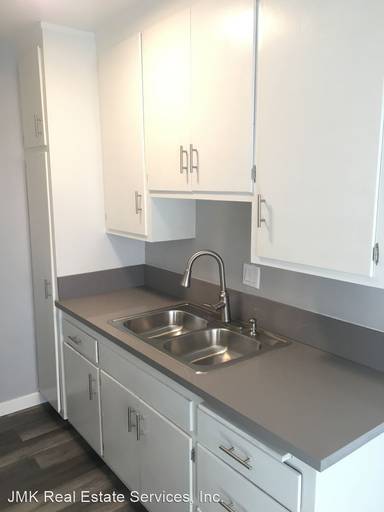Main picture of 12445 Pacific Ave