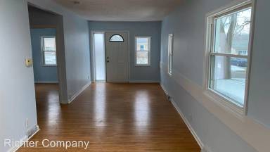 Main picture of 3219 Charlesgate Ave SW