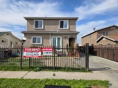 Main picture of 211 W 109th Pl