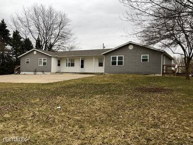 Main picture of 1441 Peachtree Dr