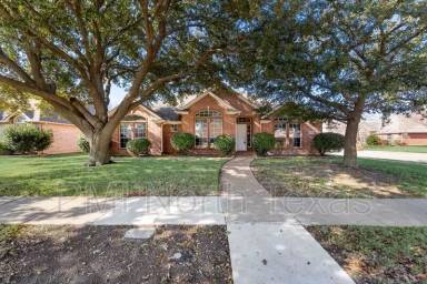 Main picture of 4911 Lakeland Dr