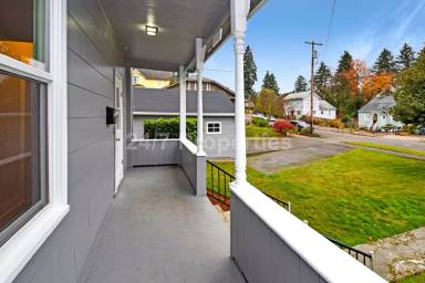 Main picture of 212 Jefferson St