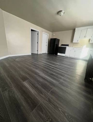 Main picture of 612 College Ave