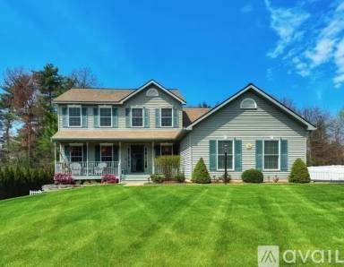 Main picture of 5 Clubhouse Ct