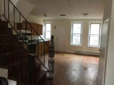 Main picture of 2820 N Bailey St