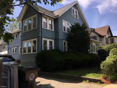 Main picture of 284 Arlington St