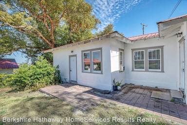 Main picture of 241 Palm Ave