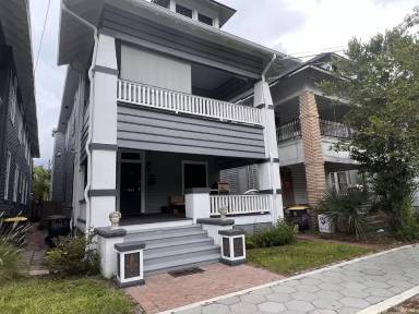 Main picture of 1625 N Laura St