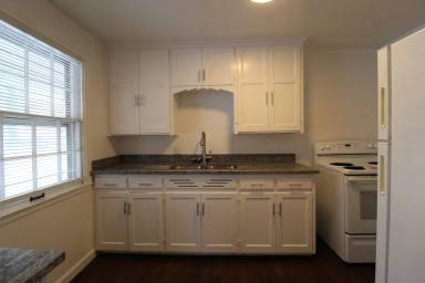 Main picture of 4401 S Parkway Dr Duplex