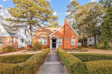 Main picture of 439 Rollingwood Cir