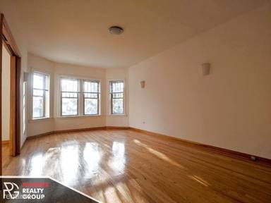 Main picture of 4817 N Wolcott Ave