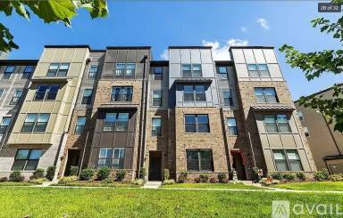 Main picture of 2604 Lassen Walk
