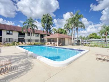 Main picture of 23398 SW 57th Ave
