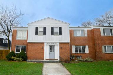 Main picture of 2403 W 63rd Ave