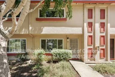 Main picture of 1894 Lynwood Dr