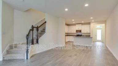 Main picture of 24 Bush Pl