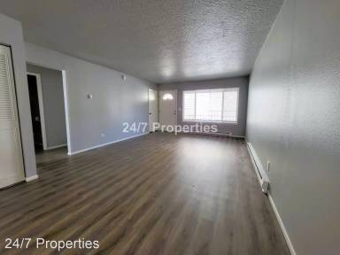 Main picture of 9482 N Alma Ave