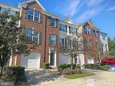 Main picture of 204 Hudson Dr