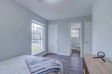 Main picture of 7711 Melanie St