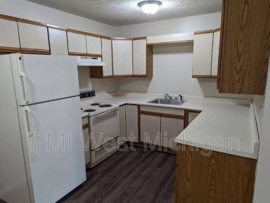 Main picture of 6045-87 In the Pines Dr SE
