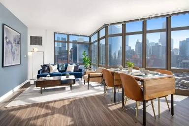 Main picture of 605 W Kinzie St