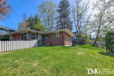 Main picture of 3303 Kauffman Ave